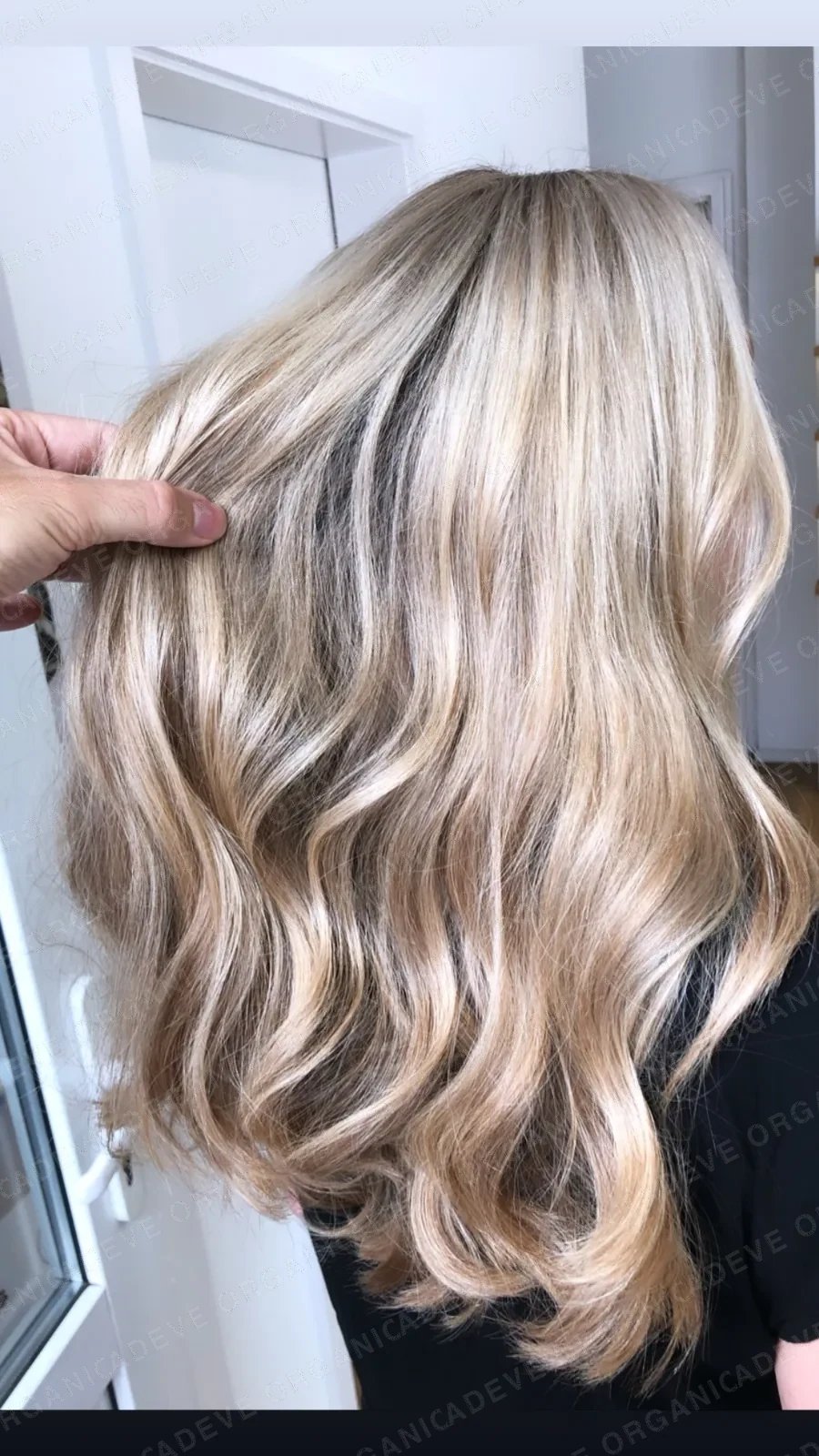 Blonde Waves Styling im ADEVE Organic Salon