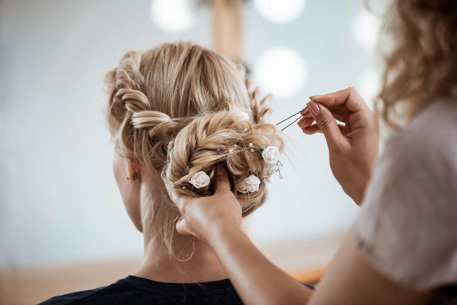 Elegante Brautfrisur für besondere Anlässe